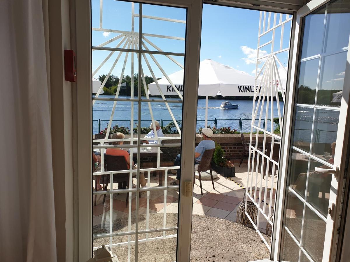 Jachtowa Hotel I Restauracja Шчечин Екстериор снимка